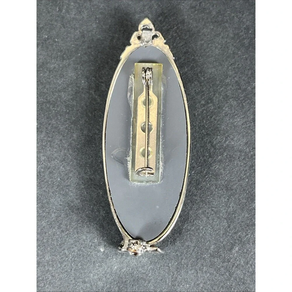 VTG Signed LR MAR01 Silver Oval Glamour Lady Looking In Mirror Brooch Pin‎ 2.25